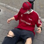 OKADY เสื้อยืดแขนสั้นคอวี
